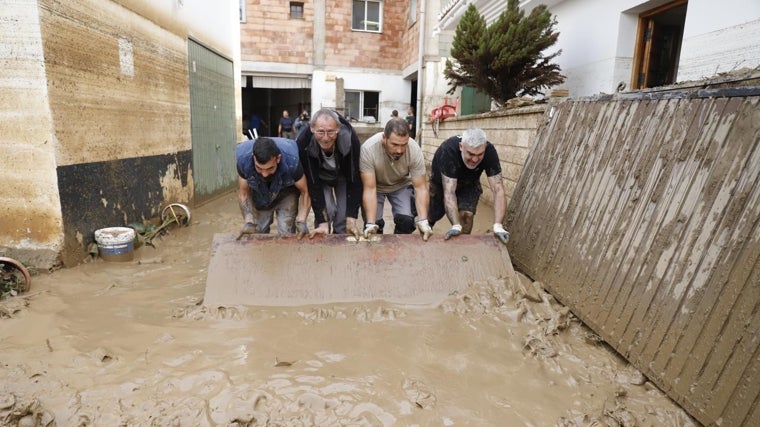 Trabajos de recuperación en el municipio malagueño de Benagarmosa