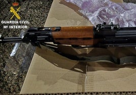 Un AK-47 para proteger un cargamento de marihuana entre Gerona e Italia