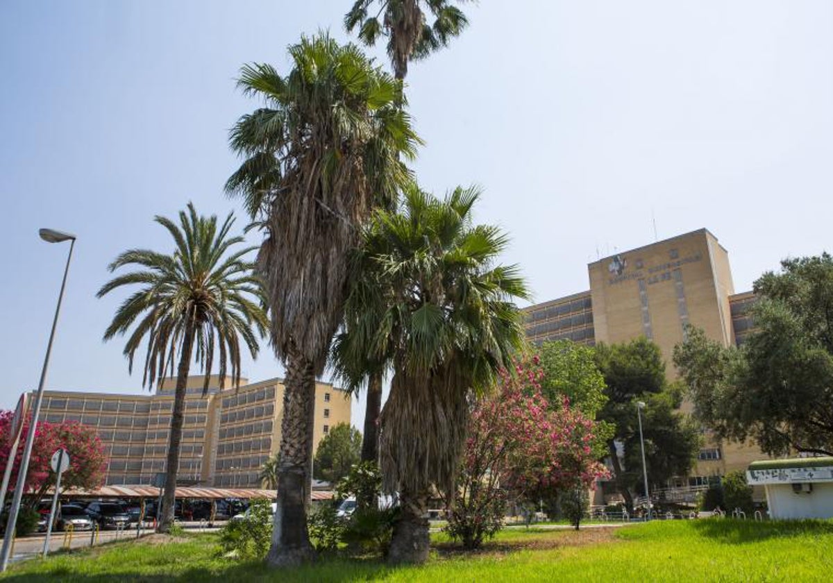 Exterior del antiguo hospital La Fe de Valencia