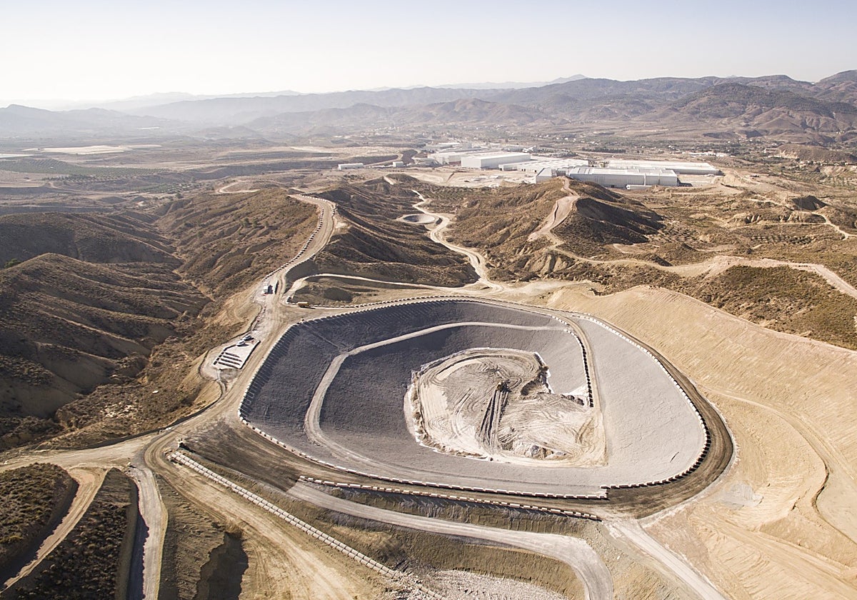 Panorámica de la planta de gestión de residuos de Cosentino