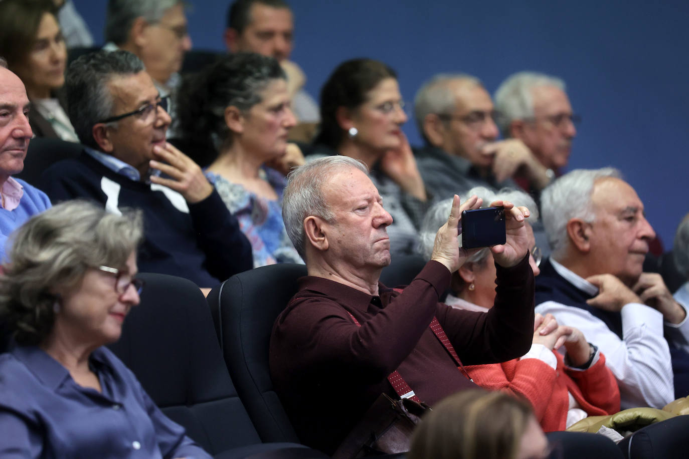Miguel Poveda inaugura la Cátedra de Flamencología, en imágenes