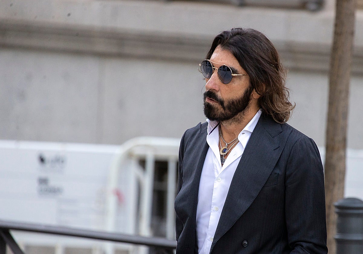 El exCEO de Globalia Javier Hidalgo acude a su cita en la Audiencia Nacional el pasado septiembre