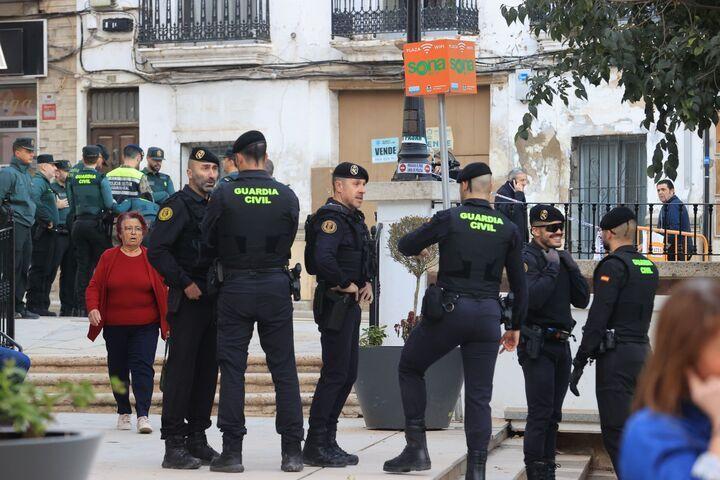 La Guardia Civil prepara un cordón de seguridad en Chiva