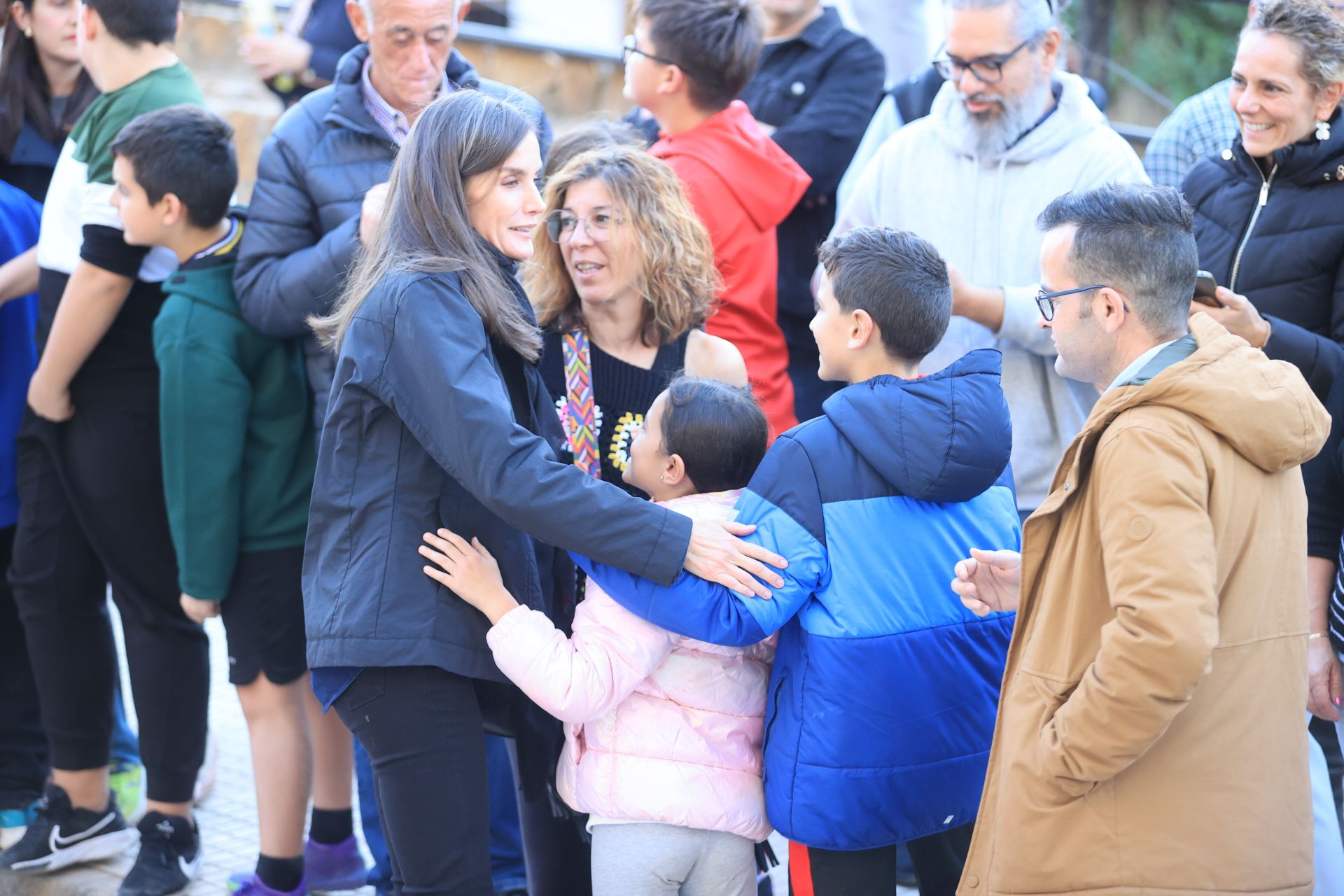 Las imágenes del multitudinario recibimiento a los Reyes en Letur