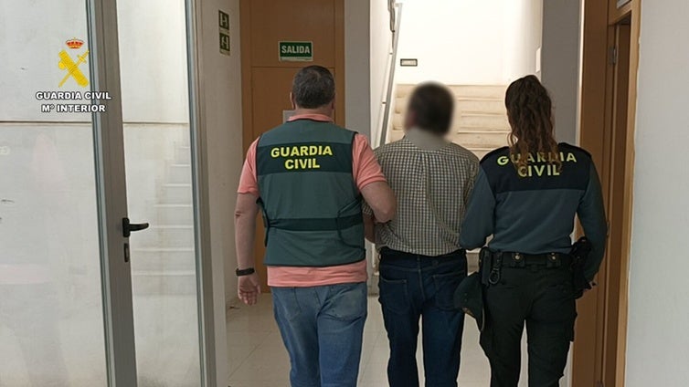 Un empresario y un comisionista acaban detenidos por una estafa de 56.000 euros a agricultores de Alicante