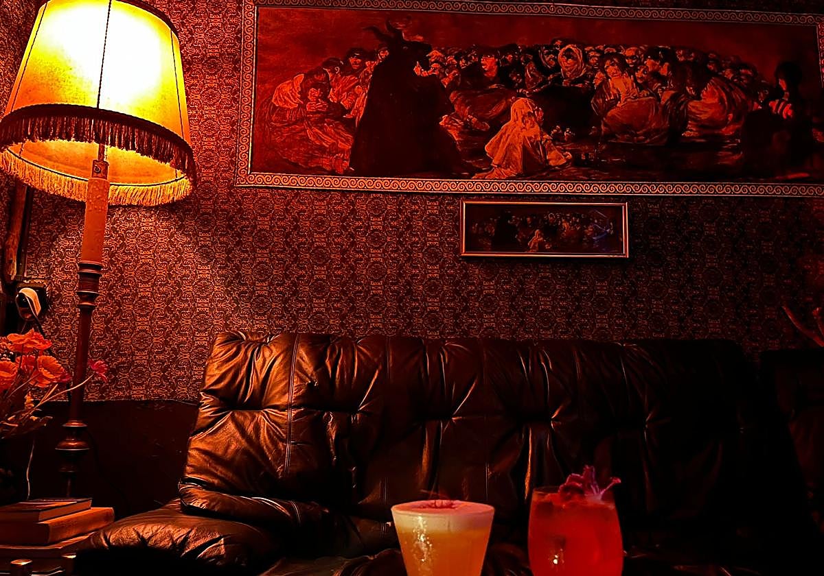 Interior de la coctería Satán, situada en la Gran Vía