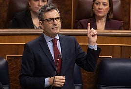 Bolaños cuela un bulo sobre Cayetana Álvarez de Toledo al afirmar que era jefa de gabinete de Acebes durante el 11-M