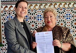 La Junta de Andalucía y UGT sellan un pacto para mejorar la implantación del nuevo procedimiento para la dependencia