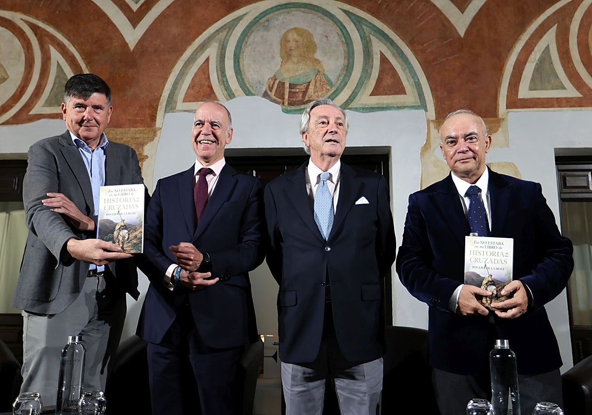 Manuel Pimentel, José Miguel Mate, Jorge Dezcallar y Francisco Bocero, en la presentación del libro