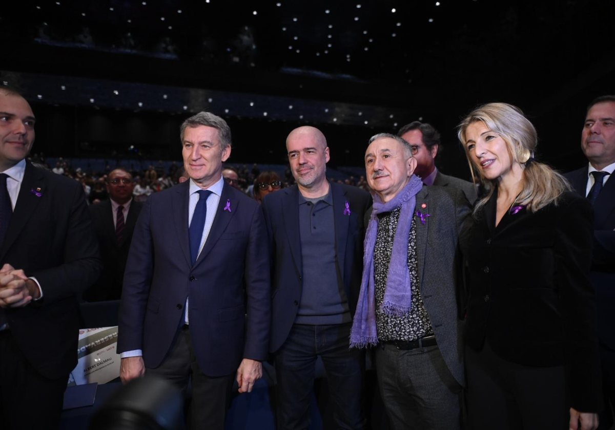 Alberto Núñez Feijóo, Unai Sordo, Pepe Álvarez y Yolanda Díaz, hoy, al inicio del 44º congreso confederal de UGT