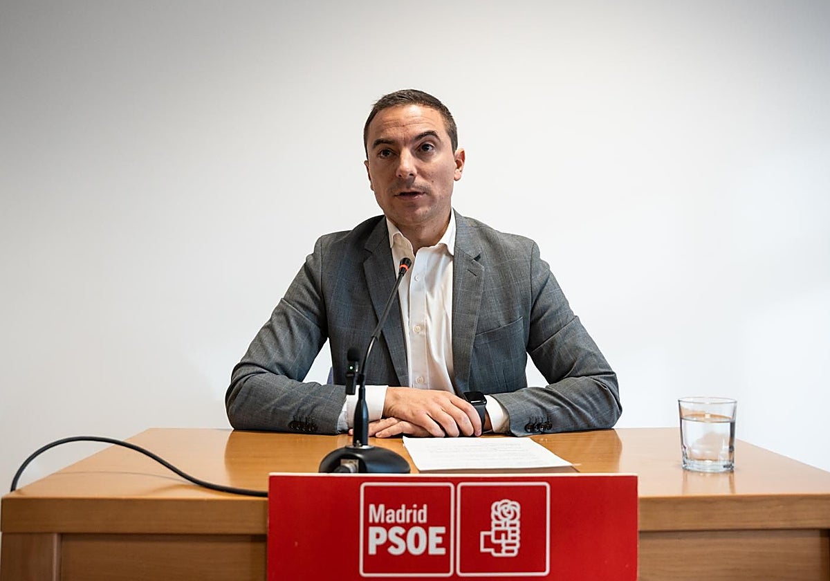 Lobato comparece en la Asamblea de Madrid tras las peticiones en el PSOE de que dimita