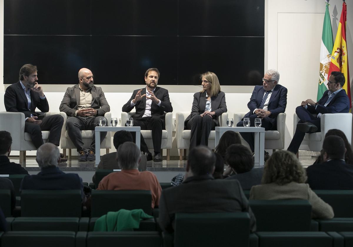 Un momento del foro 'Agroencuentros', celebrado este miércoles en la Fundación Caja Rural del Sur