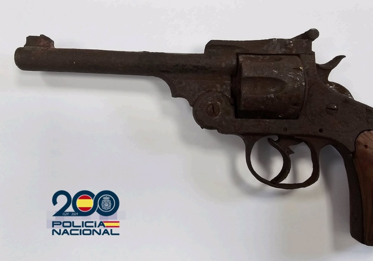 pistola-RSHYCiSQyi2FAydDmChMFPK-758x531@diario_abc.png