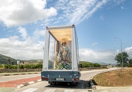 La imagen peregrina de la Virgen de los Desamparados visita Paiporta, Picanya y Torrent