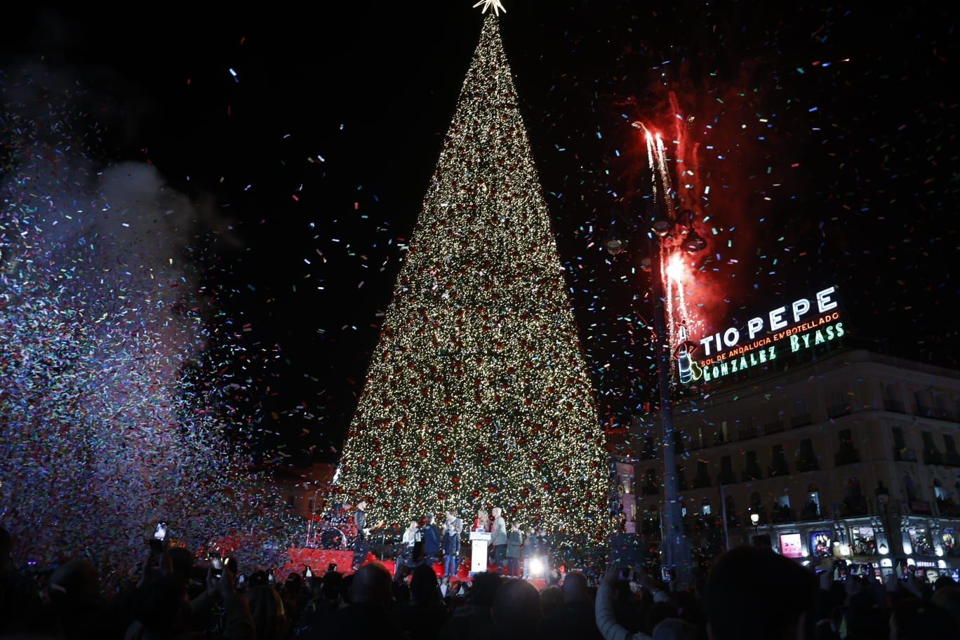 El árbol recién encendido