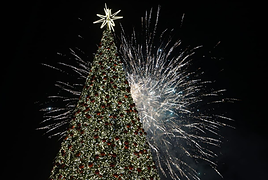 Encendido de luces de Navidad en Madrid, en directo: árbol de la Puerta del Sol, calles iluminadas, horario y últimas noticias hoy