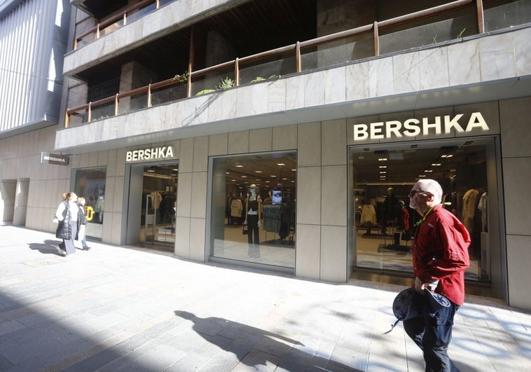 bershka-jesus-maria-RgNHXk21re9eAzaLbKWe8EI-758x531@diario_abc.jpg