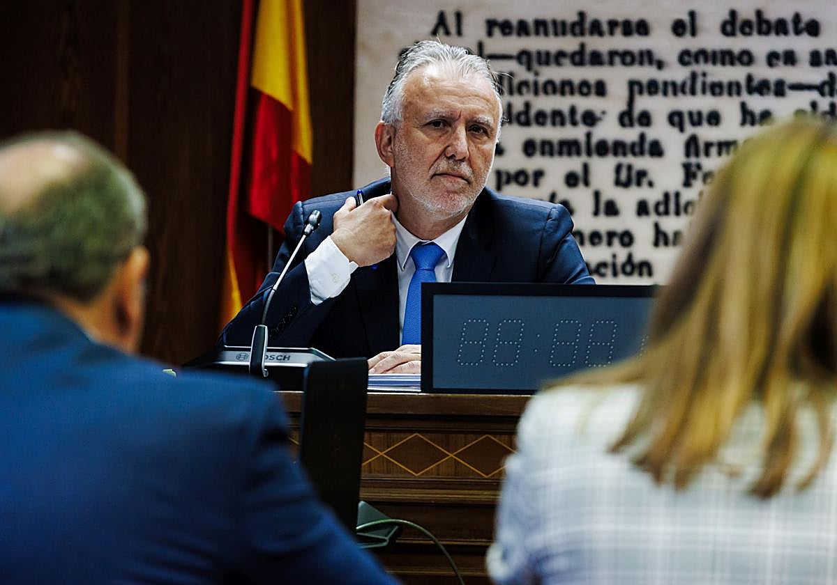 El ministro de Política Territorial y Memoria Democrática, Ángel Víctor Torres