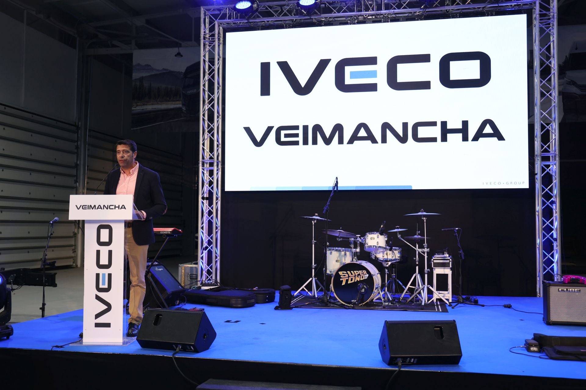 La inauguración del nuevo concesionario Veimancha de Iveco en Córdoba, en imágenes
