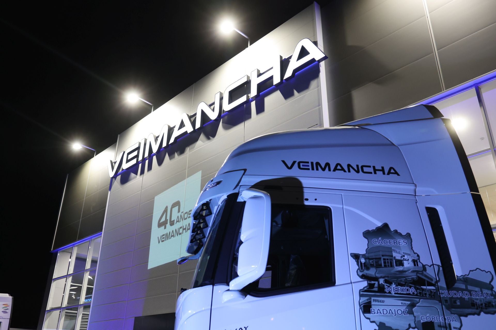 La inauguración del nuevo concesionario Veimancha de Iveco en Córdoba, en imágenes