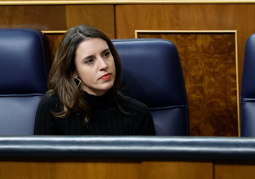 Irene Montero acusa de transfobia al PSOE por eliminar el «Q+» de las siglas LGTBI en su ponencia