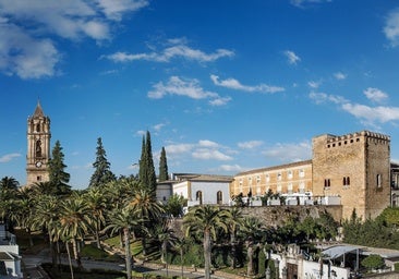 El pueblo de Córdoba con un colegio metido en un castillo de abolengo