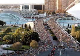 La Maratón de Valencia en apoyo a la DANA, en imágenes