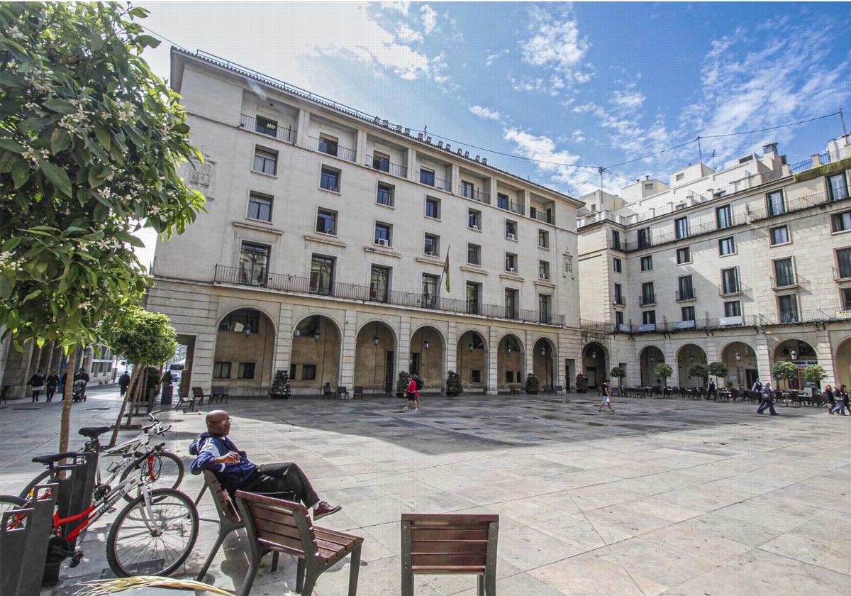 La Audiencia Provincial de Alicante, sede del juicio por un codazo, este miércoles