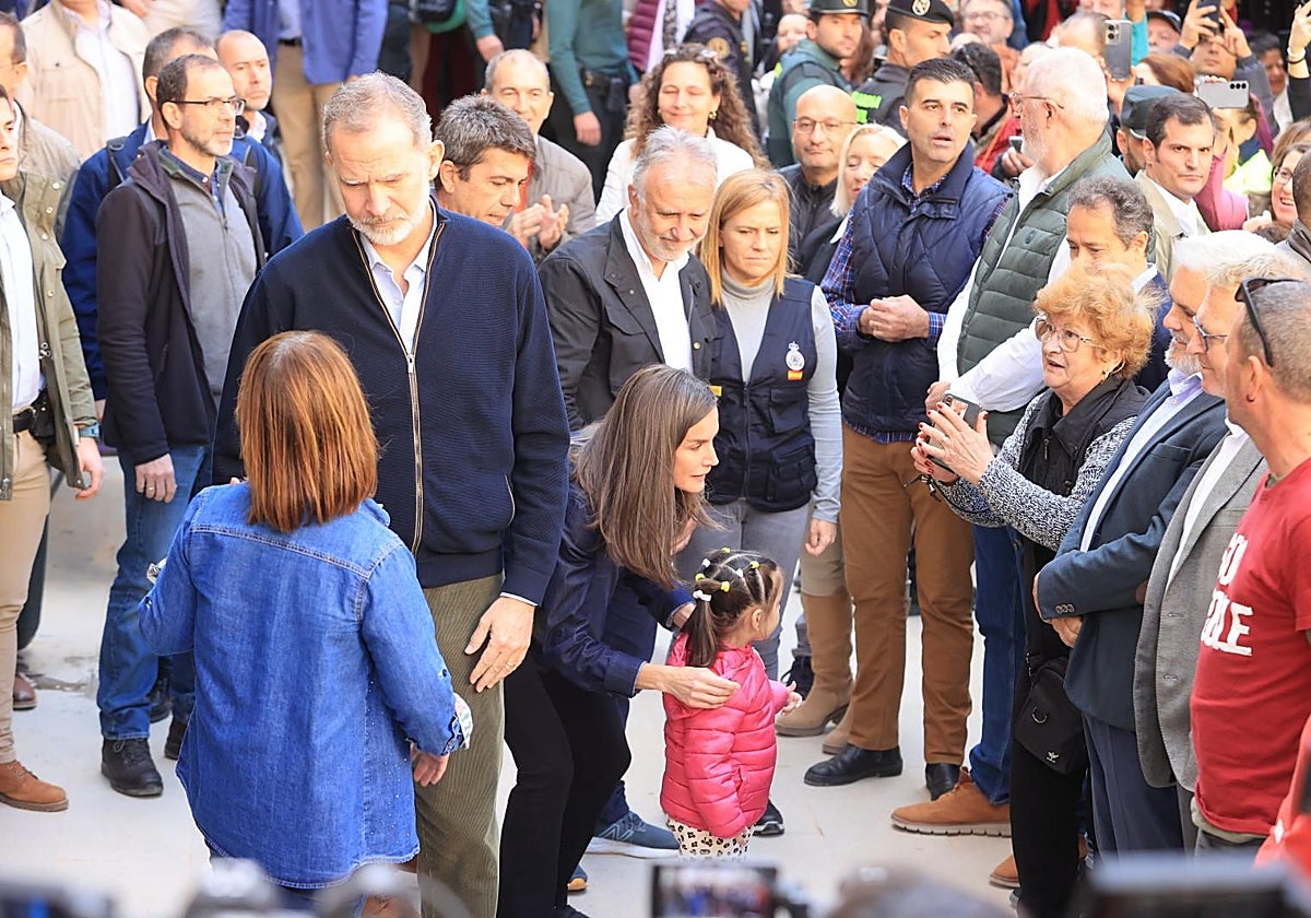 Los Reyes Felipe VI y Letizia en la localidad valenciana de Chiva