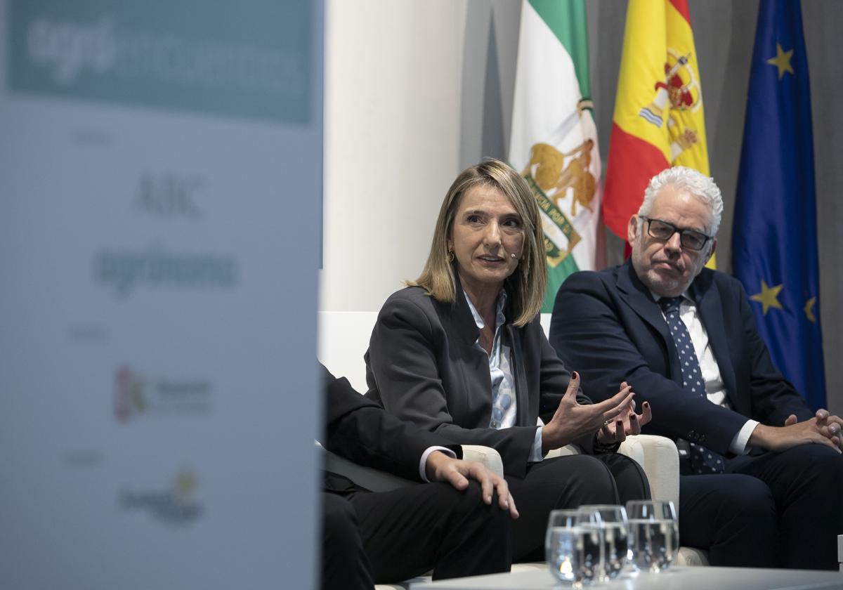 La directora de la Cátedra de Inteligencia Artificial y Agricultura de la UCO, en el foro 'Agroencuentros'