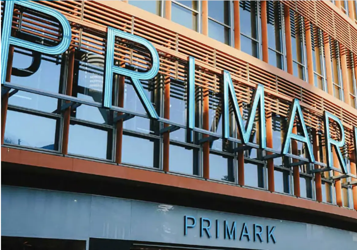 Fachada de una de las tiendas de Primark