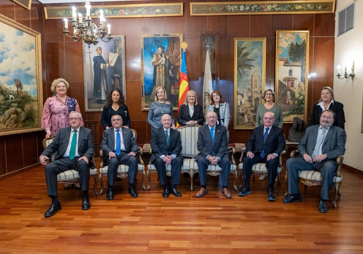 Imagen de la Junta Directiva del Ateneo Mercantil de Valencia