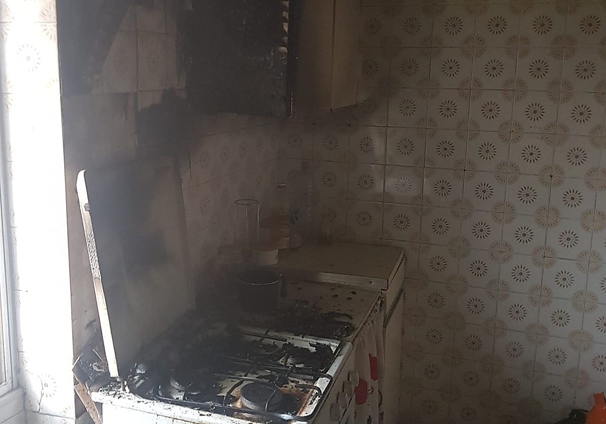 Estado en el que ha quedado la cocina del domicilio del fallecido