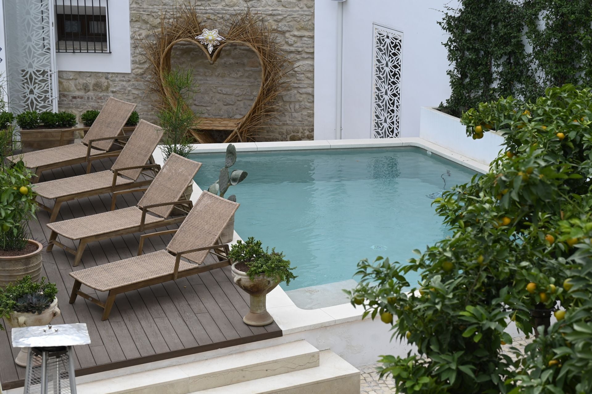 El cautivador hotel boutique Portería de Santa Clara de Córdoba, en imágenes