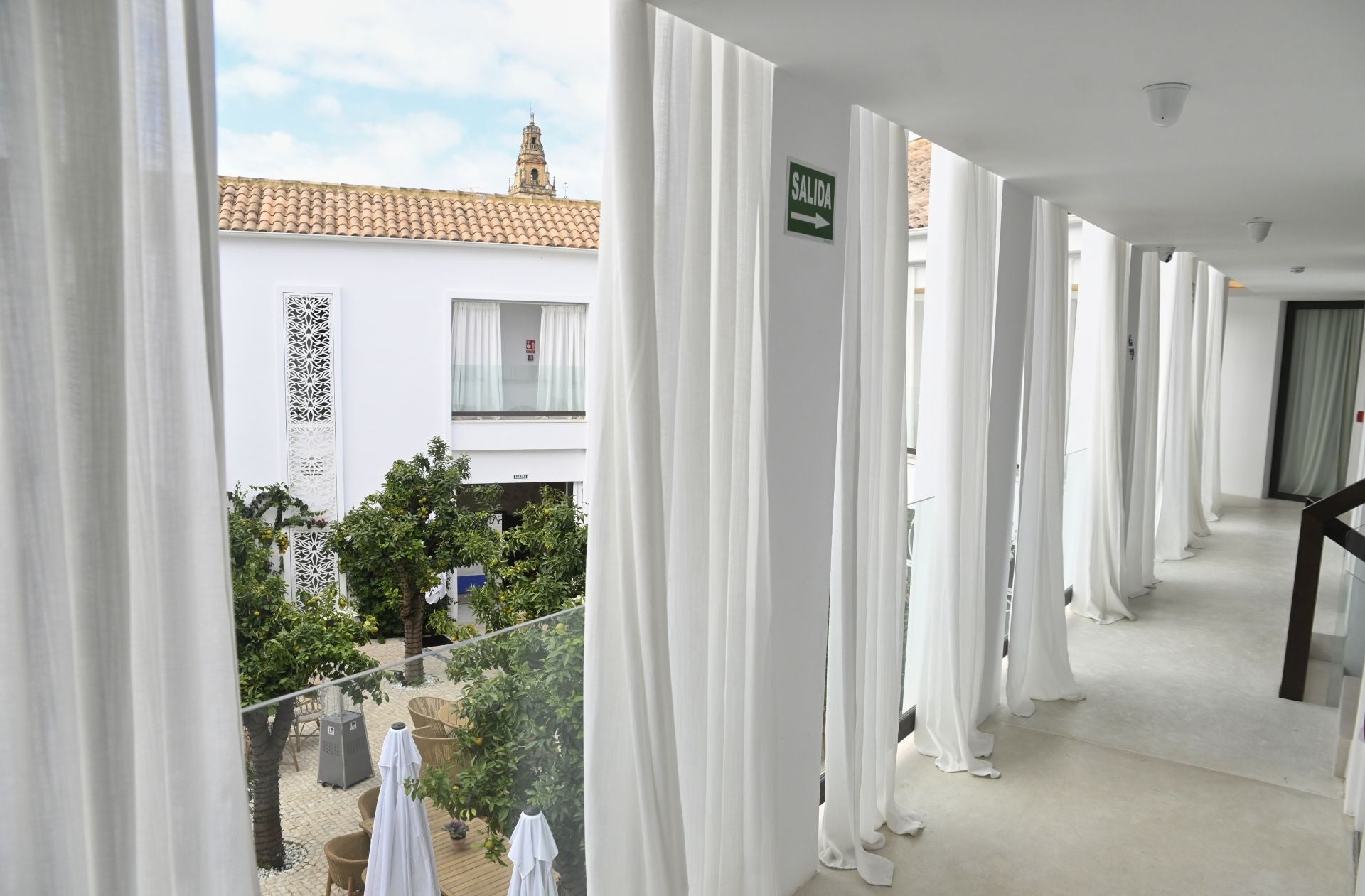 El cautivador hotel boutique Portería de Santa Clara de Córdoba, en imágenes