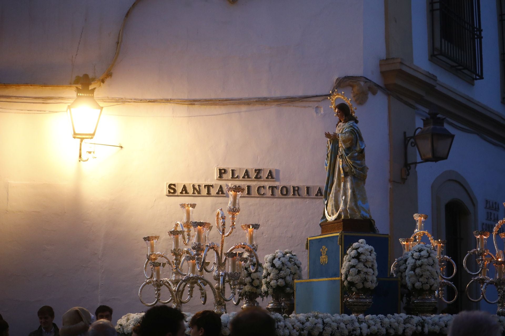 La procesión de la Inmaculada con los jóvenes de Córdoba, en imágenes