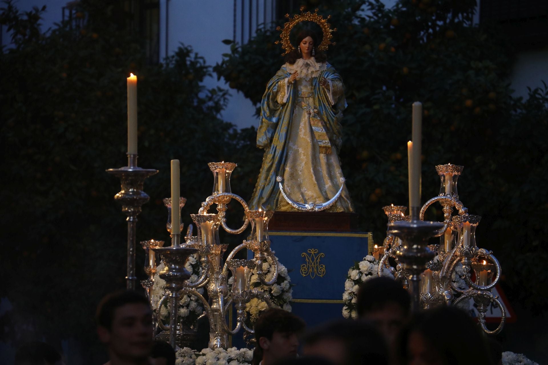 La procesión de la Inmaculada con los jóvenes de Córdoba, en imágenes