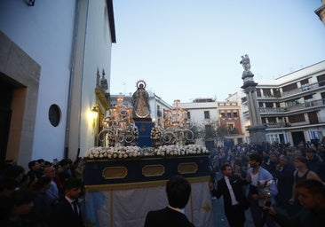 La juventud abre la senda de la Inmaculada por las calles