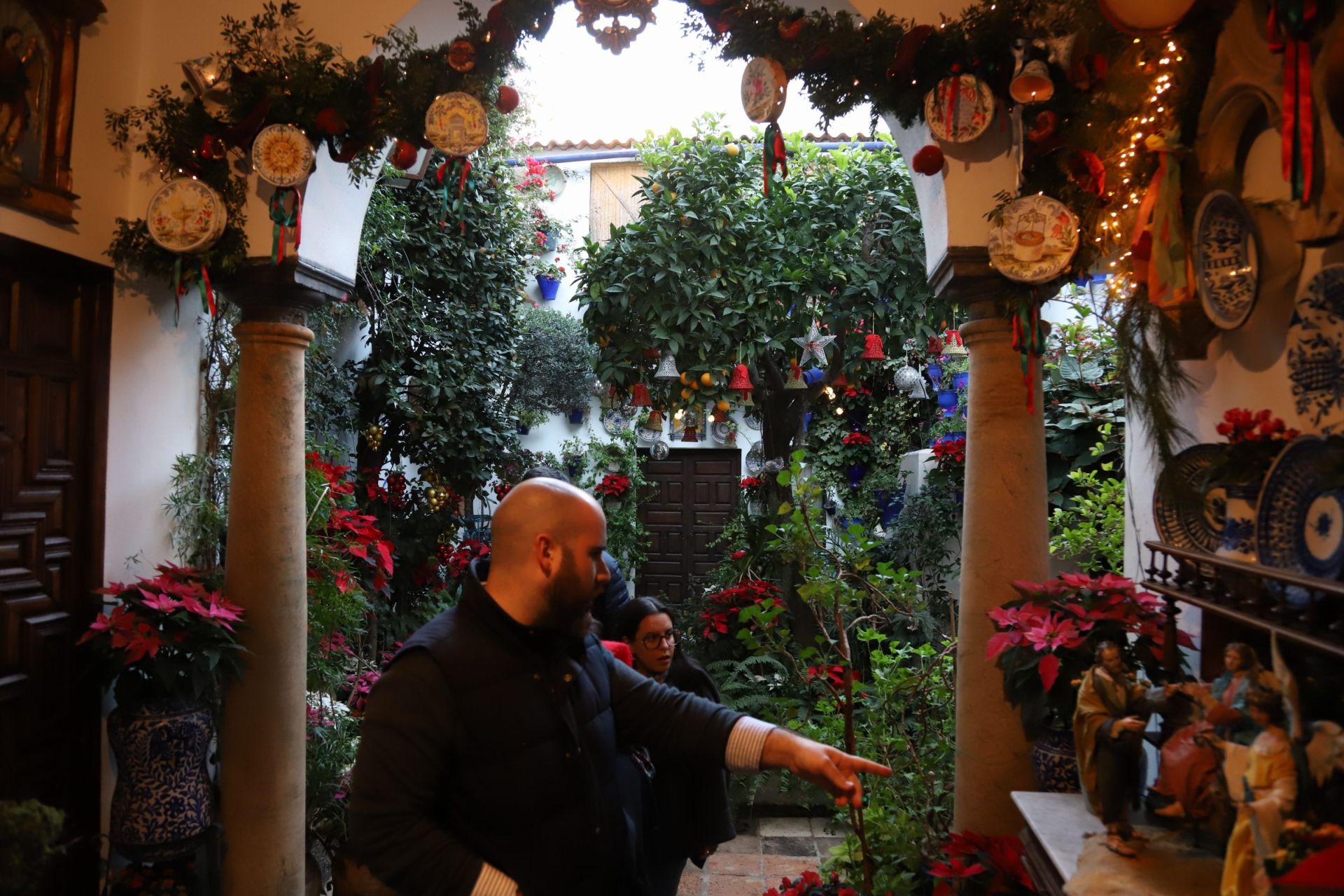 Los Patios de Córdoba abren sus puertas en Navidad, en imágenes