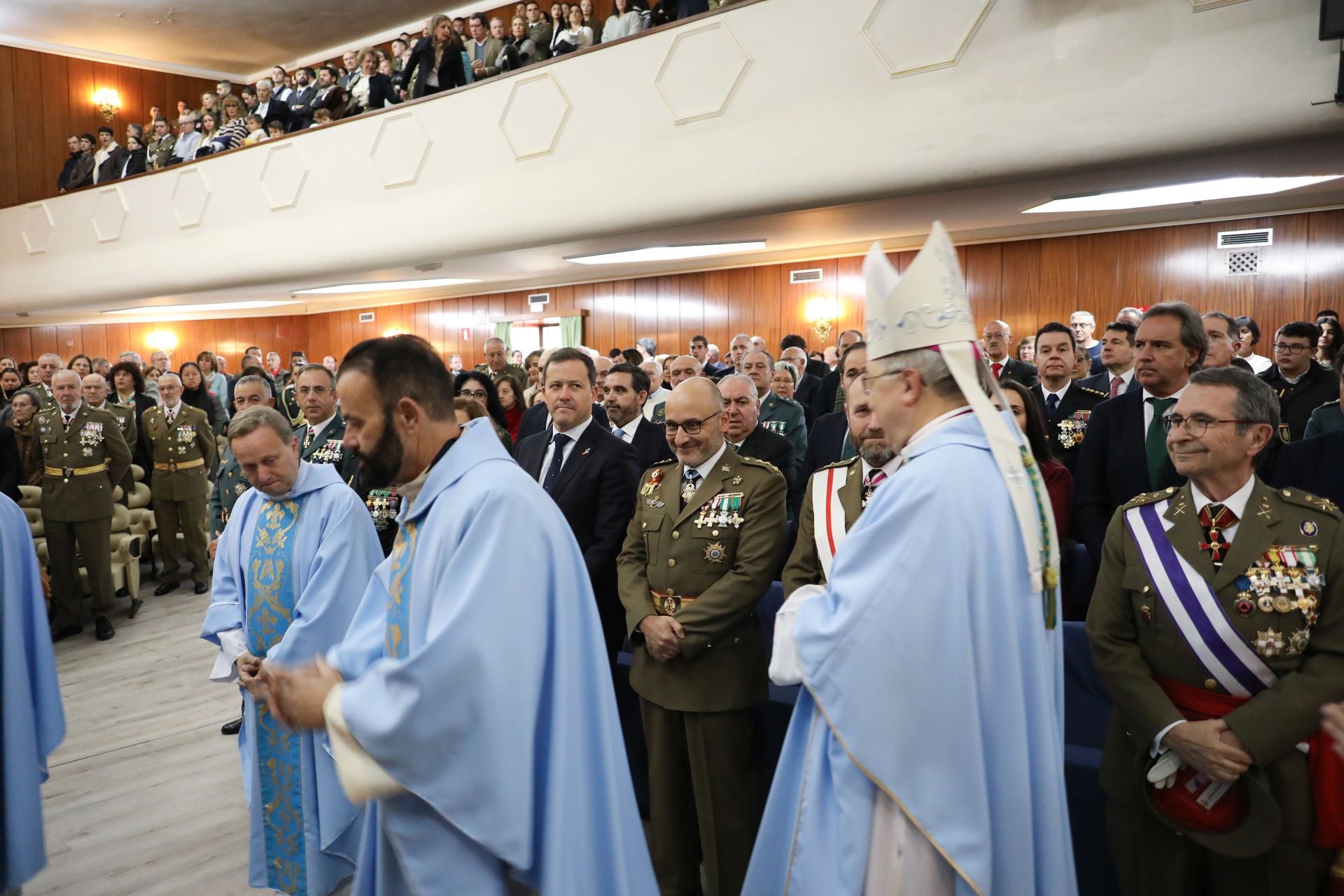 Toledo rinde homenaje a la Academia de Infantería y a la Inmaculada