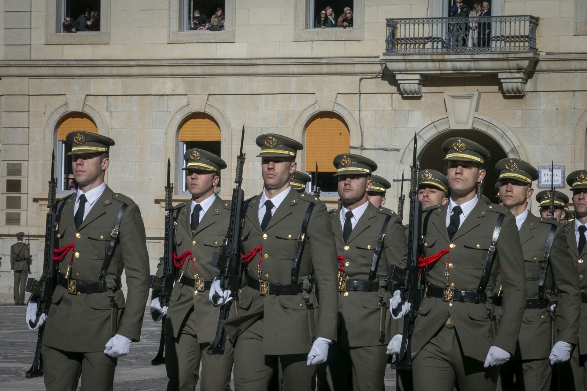 Toledo rinde homenaje a la Academia de Infantería y a la Inmaculada