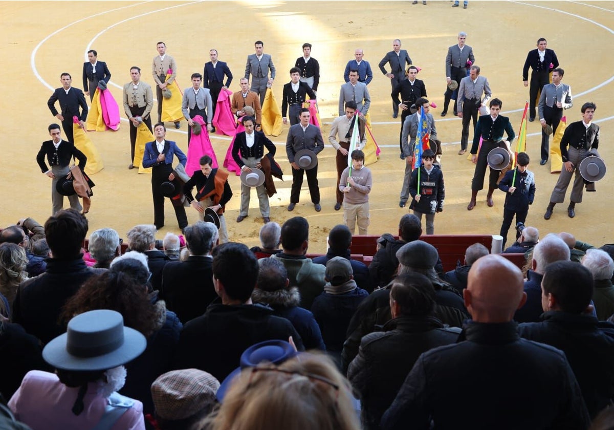 Paseíllo del festival de Villaseca, con siete matadores y un novillero