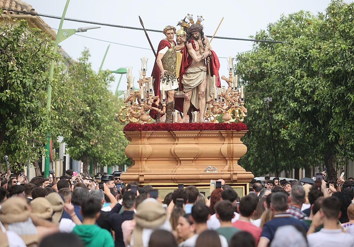 El Señor de los Afligidos, por el barrio de Cañero el Sábado de Pasión