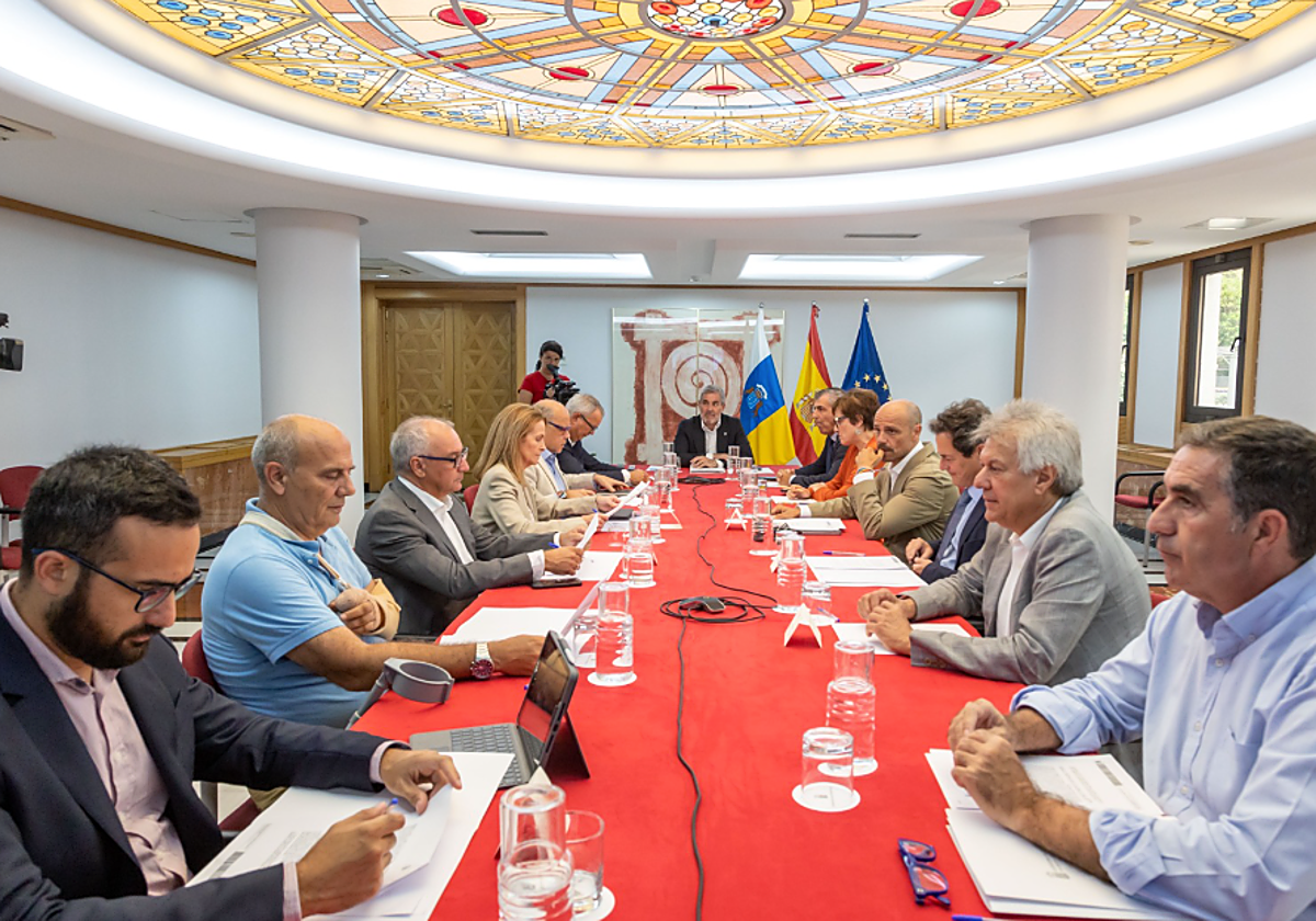 Pacto Canario por la Inmigración reunido en septiembre