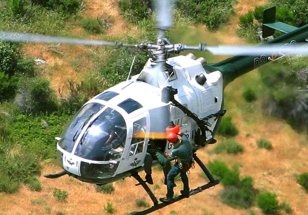 Imagen de archivo de un helicóptero de la Guardia Civil