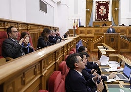 Vox se opone en las Cortes a la propuesta de PSOE y PP sobre la violencia de género