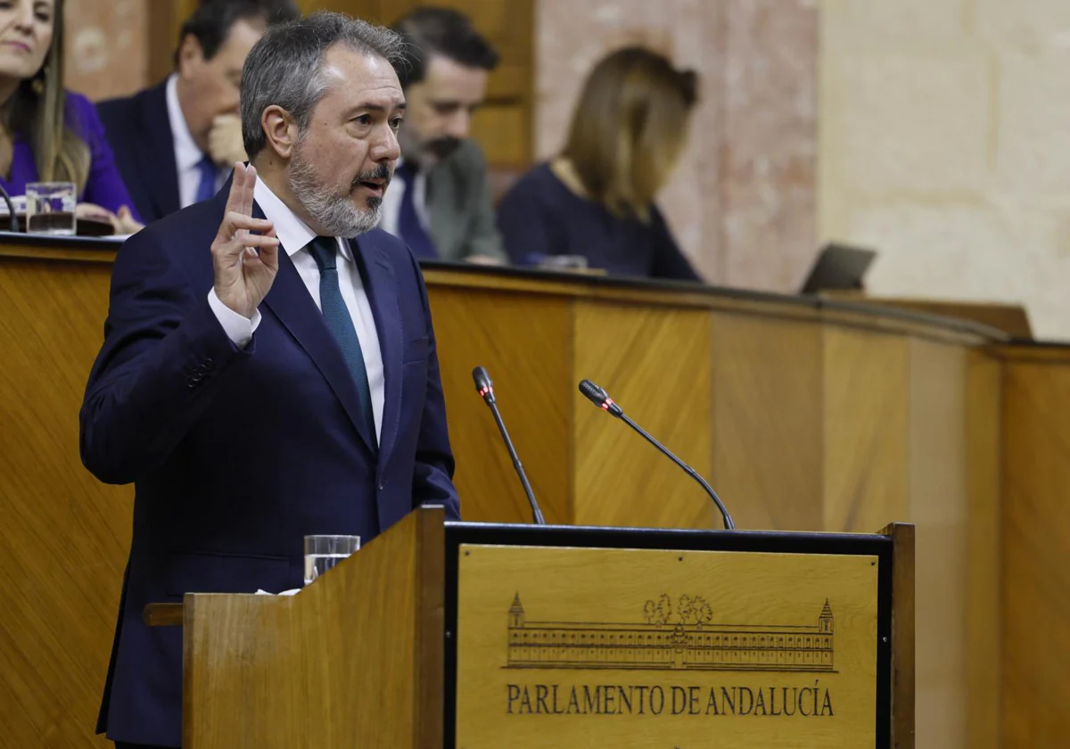 Juan Espadas en el Parlamento andaluz