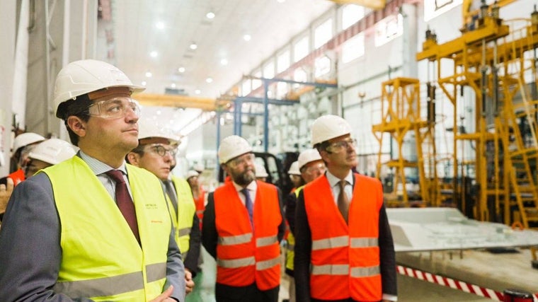 Visita del consejero de Industria y el alcalde de Córdoba a la planta
