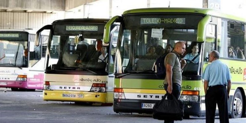 Castilla-La Mancha prorroga hasta 2025 el abono transporte con Madrid, que beneficia a 35.000 personas