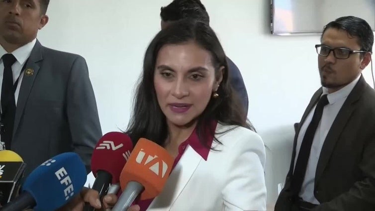 Tribunal aplaza al lunes sentencia sobre suspensión a la Vicepresidenta de Ecuador